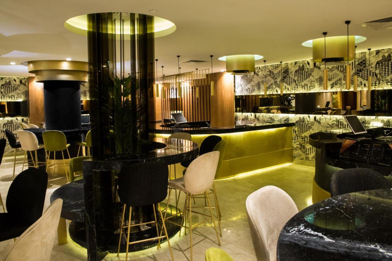 Pyramisa Suites Hotel Cairo Giza Luaran gambar The interior of the hotel