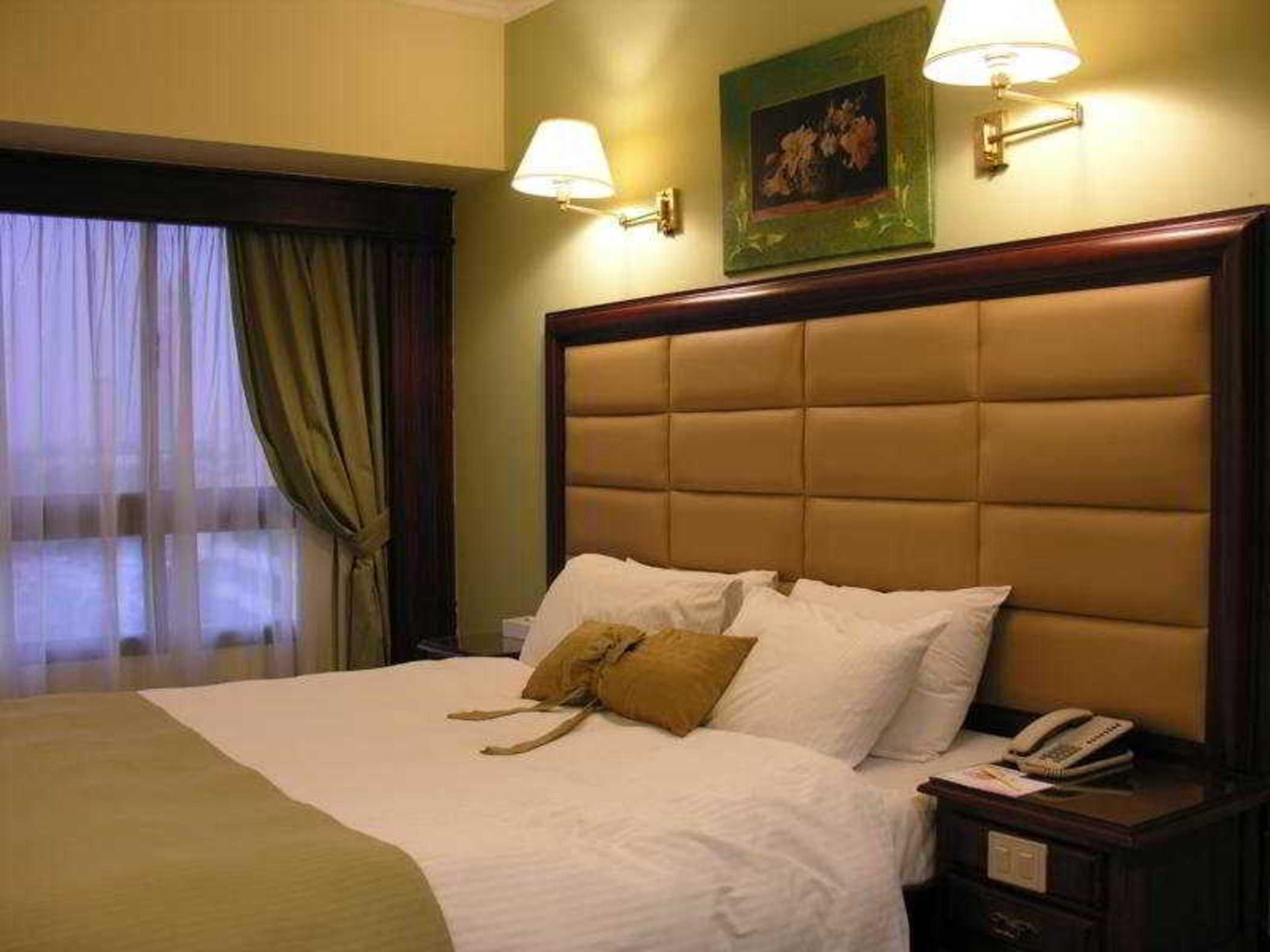Pyramisa Suites Hotel Cairo Giza Luaran gambar A room at the hotel