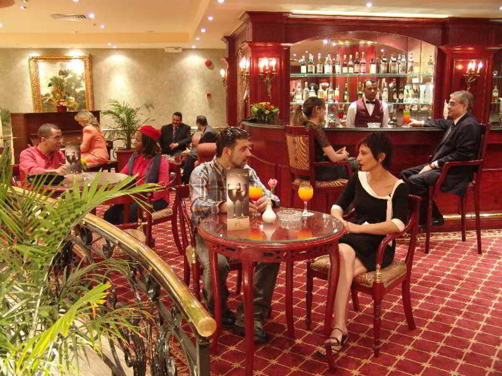 Pyramisa Suites Hotel Cairo Giza Luaran gambar The restaurant